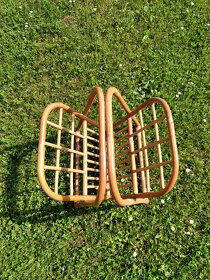 Prodám proutěný stojan na noviny retro - 2