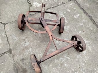 Vozík pod stabilní motor - 2