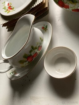 Porcelánový set Thun jahody - 2