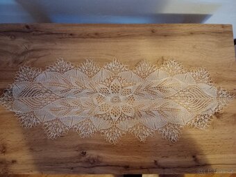 Běhouny/ ubrusy - 2