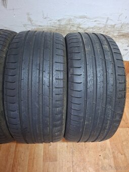 Letní pneu 235/40/19 Nokian - 2