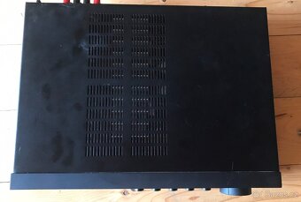 KVALITNÍ ZESILOVAČ HARMAN/KARDON HK610 (ROK 1995) 2x65W - 2
