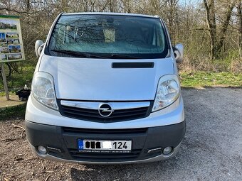 Prodám OPEL VIVARO 2008 2,5 CDTI L1 H1,7 míst, obytná vestav - 2