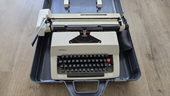 Retro psací stroj CONSUL - 2
