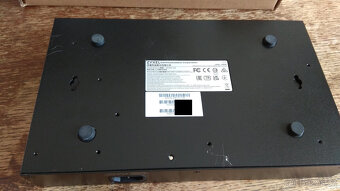 switch Zyxel GS1900-24E - 2