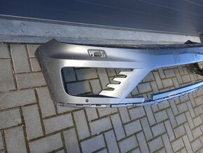 Volkswagen Touareg 2 - přední nárazník 7P - 2