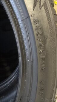 Zimní pneu 235/40/19 Bridgestone (4ks) - 2
