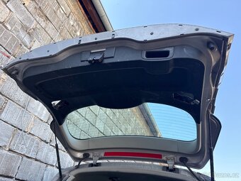 S-Max facelift zadní víko dveře - 2