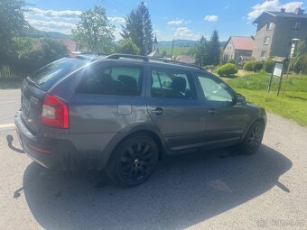 Škoda Octavia scout - 2