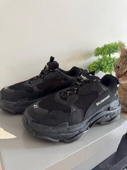 Balenciaga Triple S Black - 2