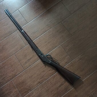 Opakovačka Winchester 1873 ráže 38-40WCF pěkný stav - 2