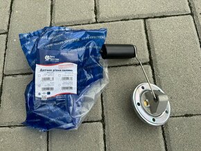 Volha Gaz 24, Gaz 2410, plovák nádrže. - 2