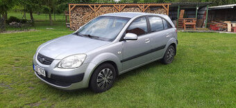 Kia Rio 1.4 DOHC 16V - 71kW - benzín - 2
