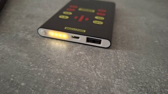 Prodám ochrany kryt telefonu a powerbankaKnight Rider - 2