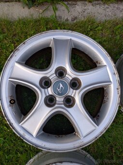 Prodám alu disky Hyundai Santa Fé - 2