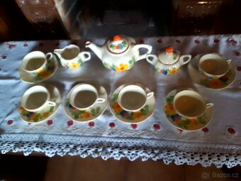 STAROŽITNÝ PORCELÁNOVÝ RUČNĚ MALOVANÝ ČAJOVÝ SERVIS - 2