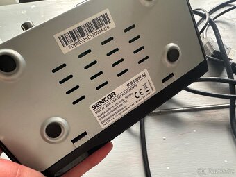 Televize LG se setoboxem a stojánkem - 2