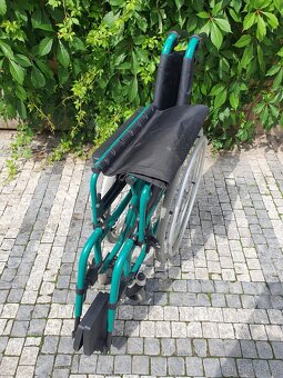 invalidní vozík Otto Bock má i brzdy pro doprovod - 2