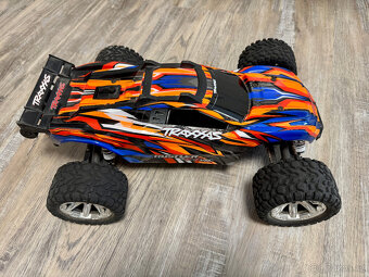 Traxxas Rustler 4x4 VXL + bohaté příslušenství - 2