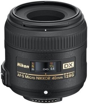 Nikon 40 mm f/2,8 AF-S G DX Micro - 2