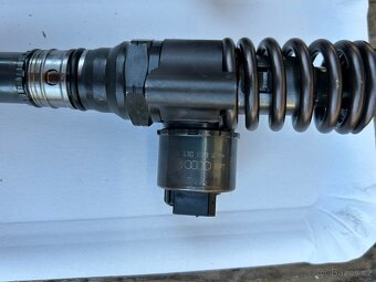 Vstřiky 2.0tdi 103kw motor BKD - 2