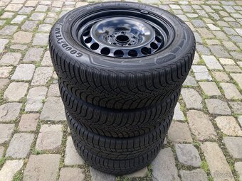 Zimní kola VW SHARAN 16" 5x112 GOODYEAR 205/60R16 96H 90% - 2