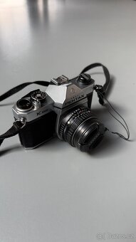 Pentax k1000 + 50/2 smc + černobílí film - 2