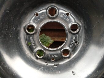 Zimní plechová sada mercedes 16" + nové šrouby - 2