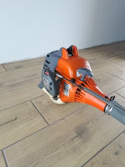 Křovinořez Oleo-Mac - 2