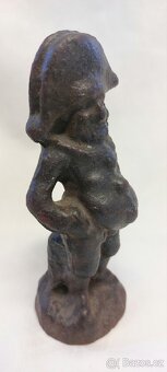 Starožitná litinová soška - 2