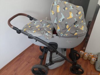 Kočárek Junama - 2