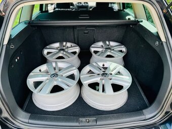 VW Golf VI 6 variant 1.2 tsi Match dovoz rok 12/2012 - 2