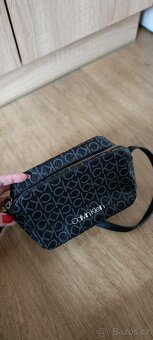 Nová kabelka Calvin Klein - 2