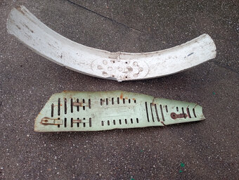 Blatník a kryt výfuku ČZ Enduro - 2