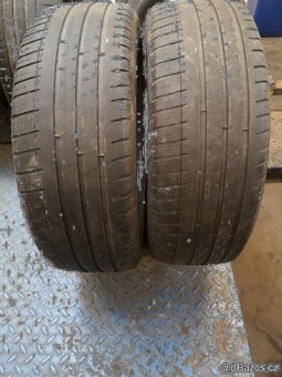 215/45 r18 215/45/18 - 2
