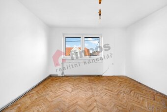 Prodej bytu 2+1 55 m2 se zahradou 280 m2 a garáží v Újezdu u - 2