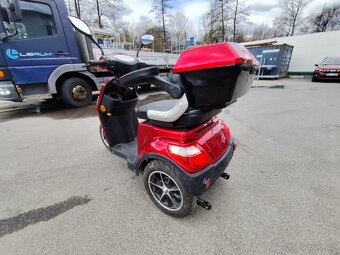 Elektrická tříkolka Selvo 31000 - 2