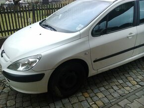 Peugeot 307 náhradní díly 1,6 benzin ruzne barvy - 2