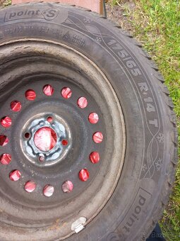 Prodám zánovní sadu zimních pneu 175/65 R 14 82 T - 2