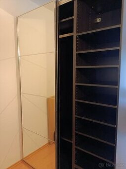Šatní skříň IKEA Pax s posuvnými dveřmi - 2
