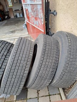 prodám záběrové pneu 315/70 R 22,5 - 2
