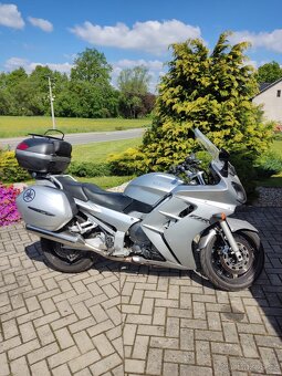 Yamaha FJR 1300 - 2