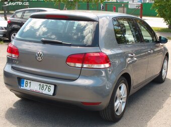 Volkswagen Golf 1,6Mpi aut.klima,parksenzory,po dovozovéSTK - 2