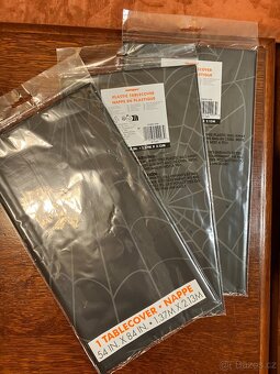 PVC Halloween ubrusy 1.37m x 2.13m - 2