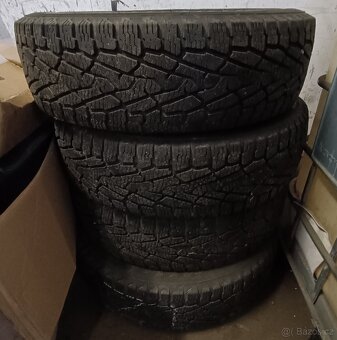 Nokian Hakkapeliitta LT 245/75xR17 - 2