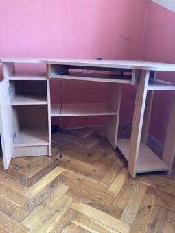 Rohový stůl - 2