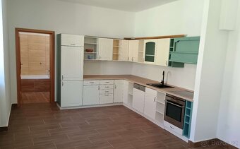 Pronájem 3+kk Netolice, Mírové náměstí v centru - 2