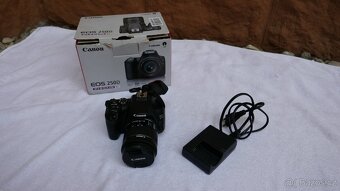 Canon EOS 250D + Canon EFS 18-55MM - 2