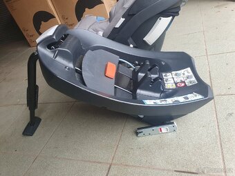 Cybex Aton 5 a základna - 2