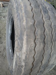 pneu 385/55R19,5 - 2